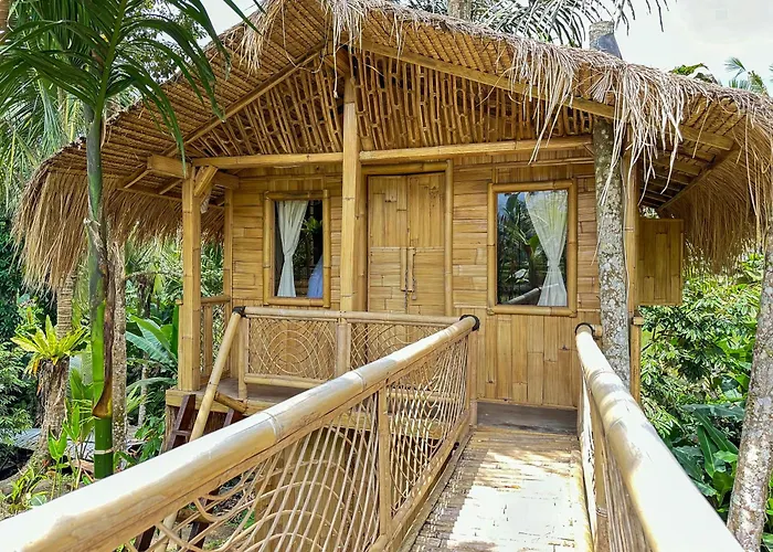 Kawig Bamboo House - Ricefield View, Eco Bamboo Home